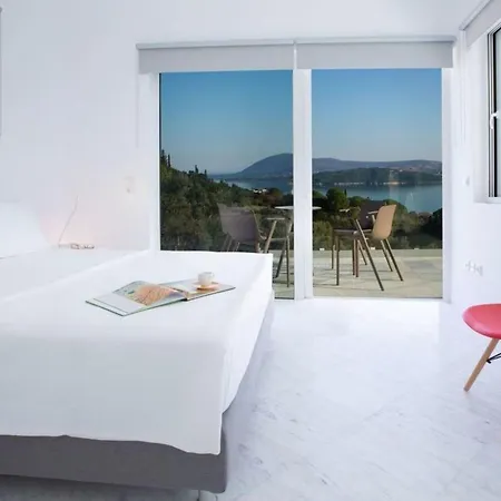Villa Harriet - With Sea View And Near The Sea *