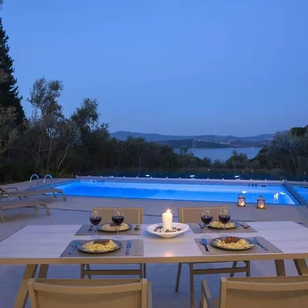 Harriet - 300 Meters From The Sea Λυγιά