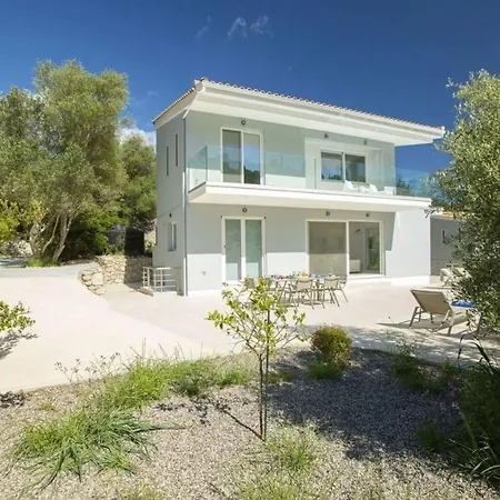 Harriet - With Sea View And Near The Sea Lygia (Lefkada)