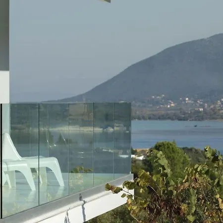 Harriet - With Sea View And Near The Sea Villa