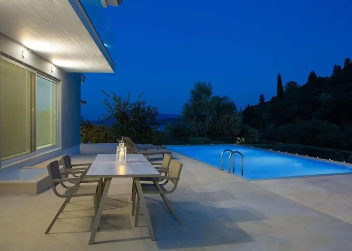 Harriet - With Sea View And Near The Sea Villa *
