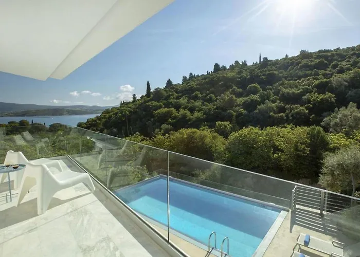 Villa Harriet - With Sea View And Near The Sea Lijá
