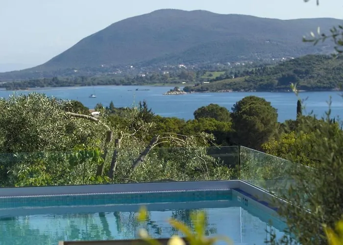 Villa Harriet - With Sea View And Near The Sea Lijá